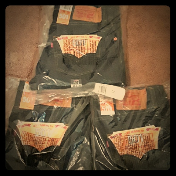 NEW!!! Mens 501 Levi Jean's size 29/30